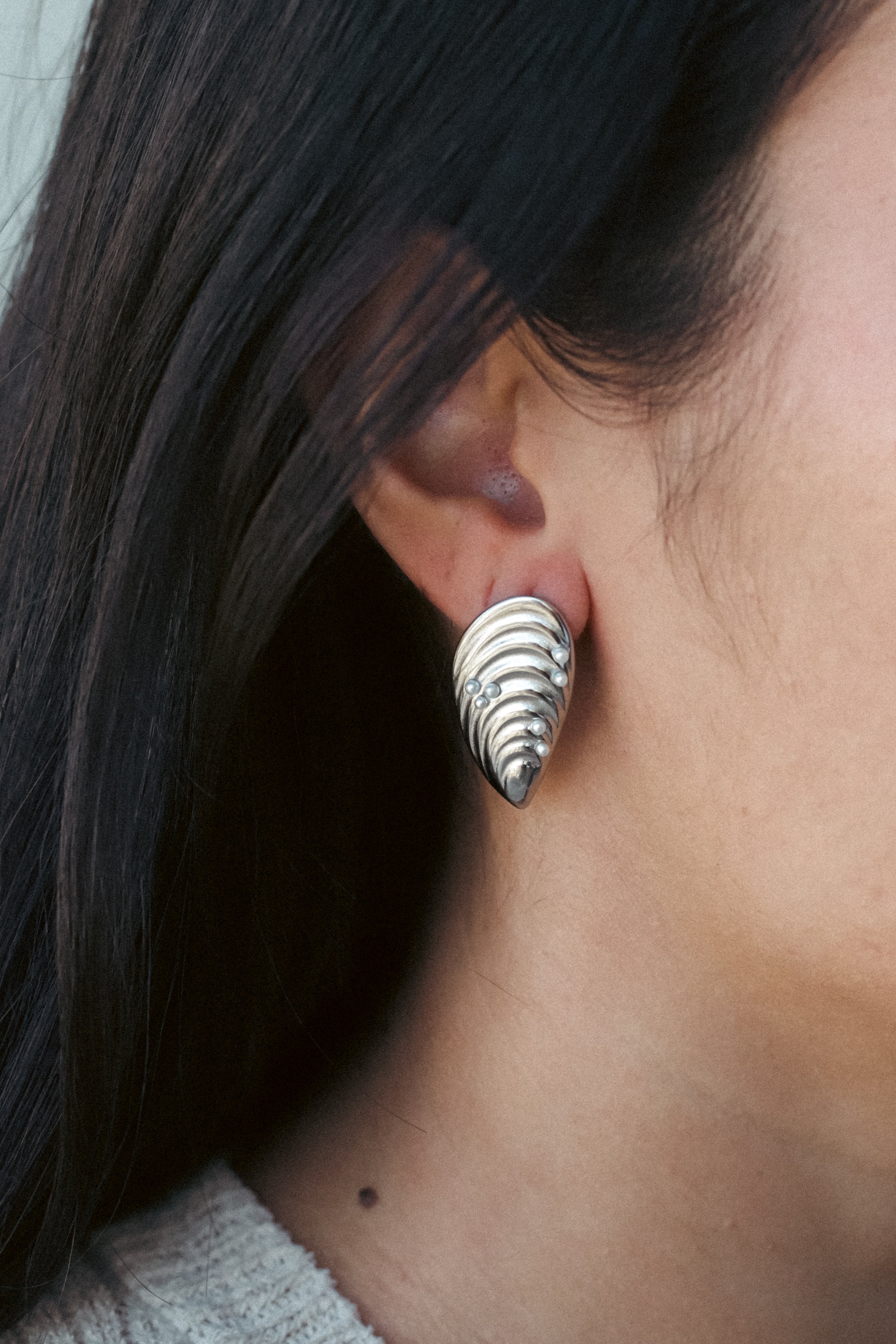 Sea Shell Droplet Stud Earrings