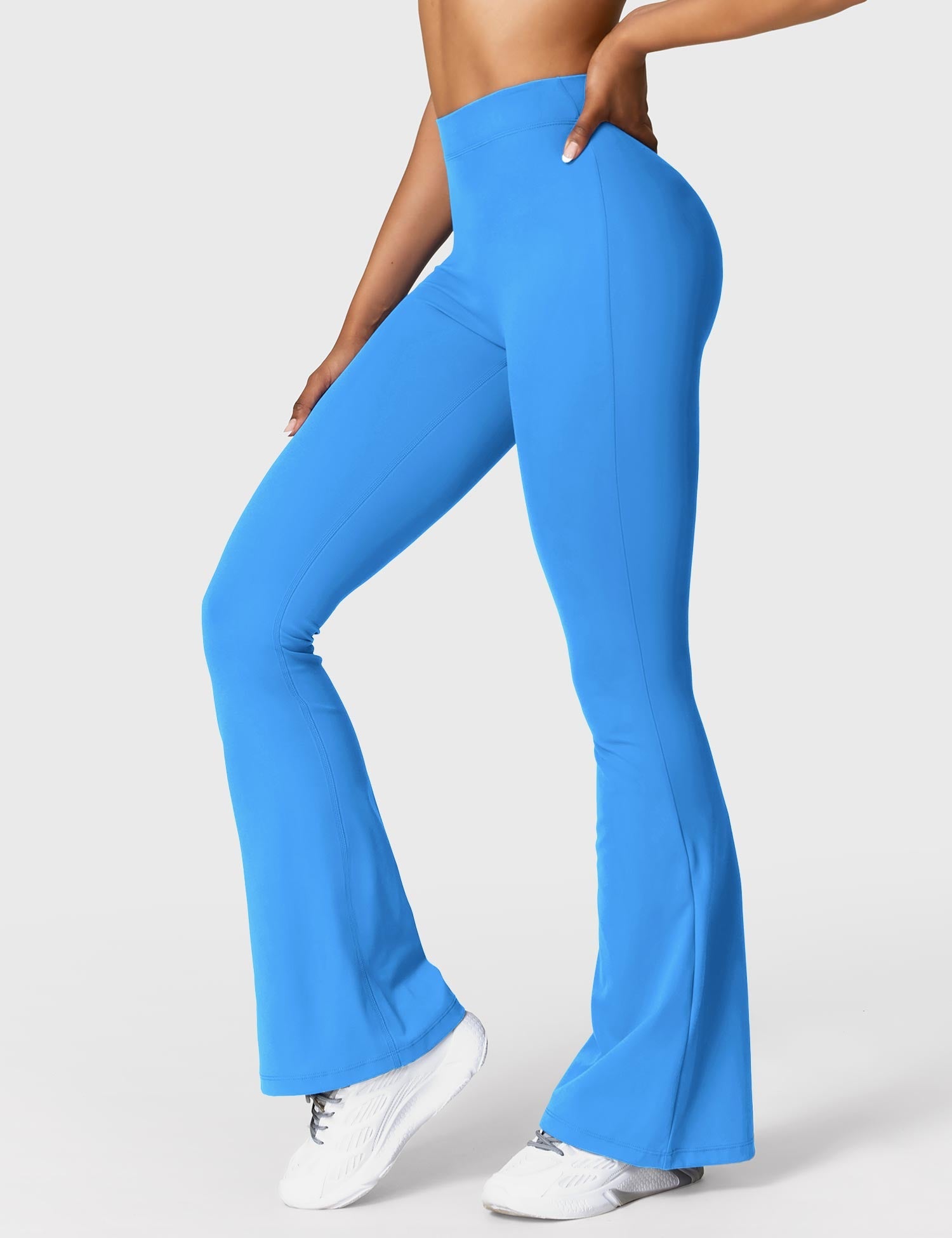 Daze V-back Flare Leggings